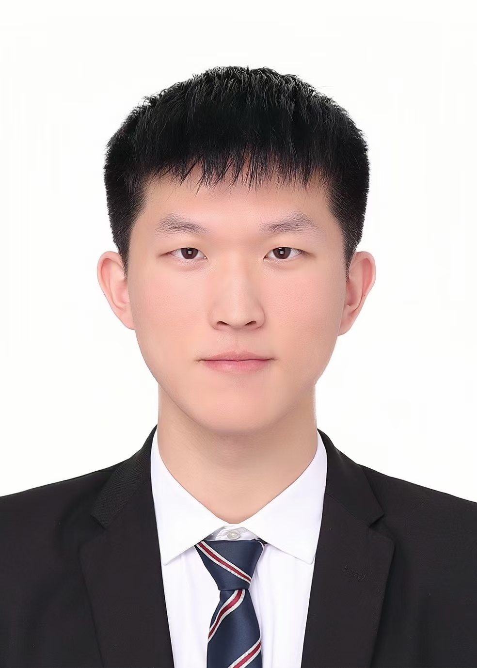 Mr. Hanwen Hu (Leo)